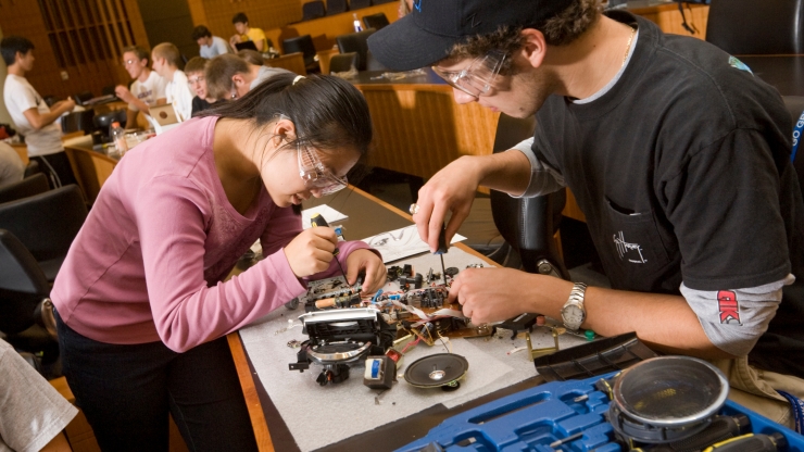 students in hands-on class