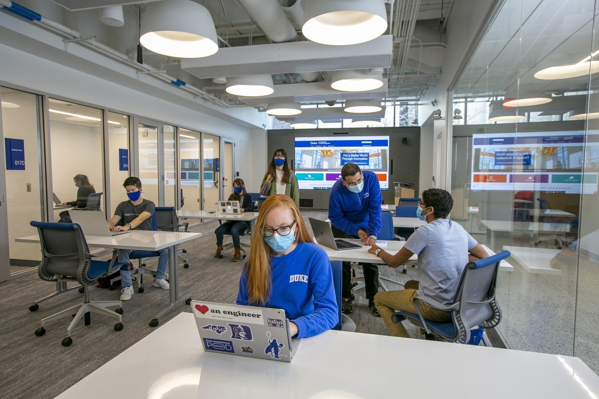 The Sondland/Durant Center for Entrepreneurship within the Wilkinson Building serves students and faculty across campus who focus on delivering technological innovations and solutions to the marketplace.