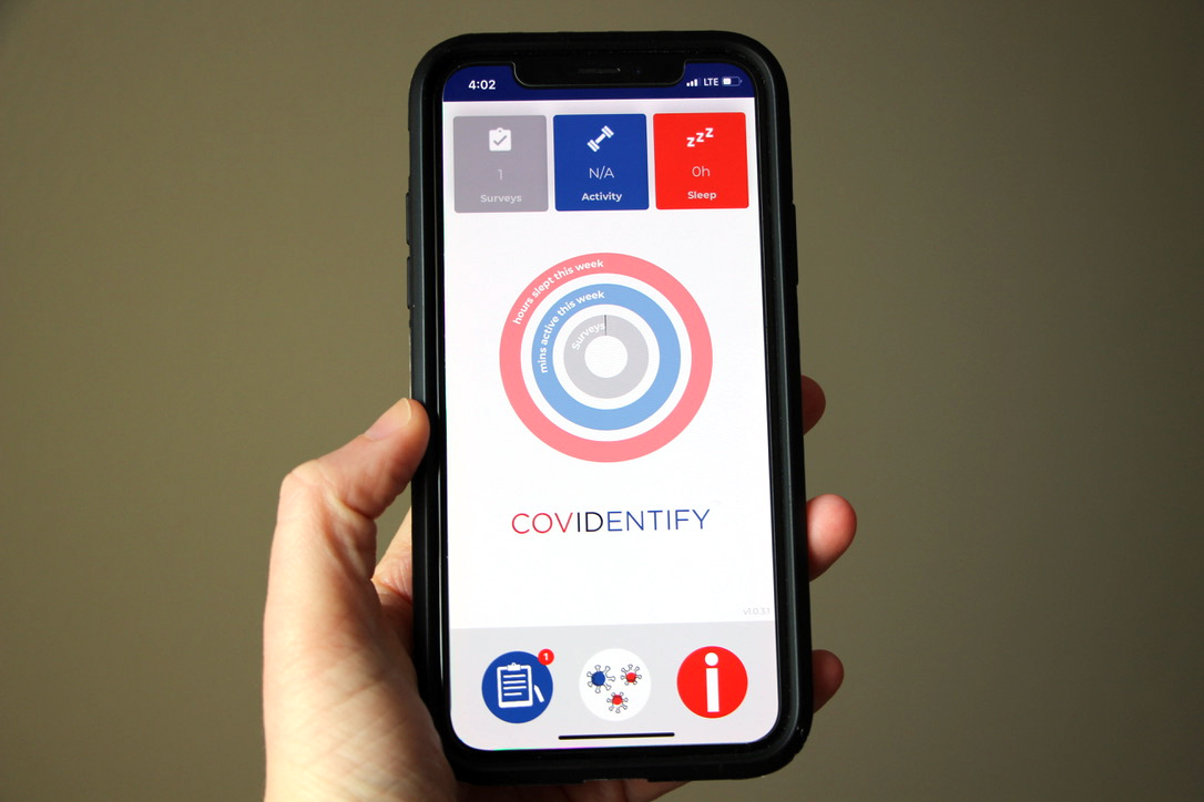 The CovIdentify team uses biometric data from smartwatches and smartphones to identify early signs of COVID-19 infection.