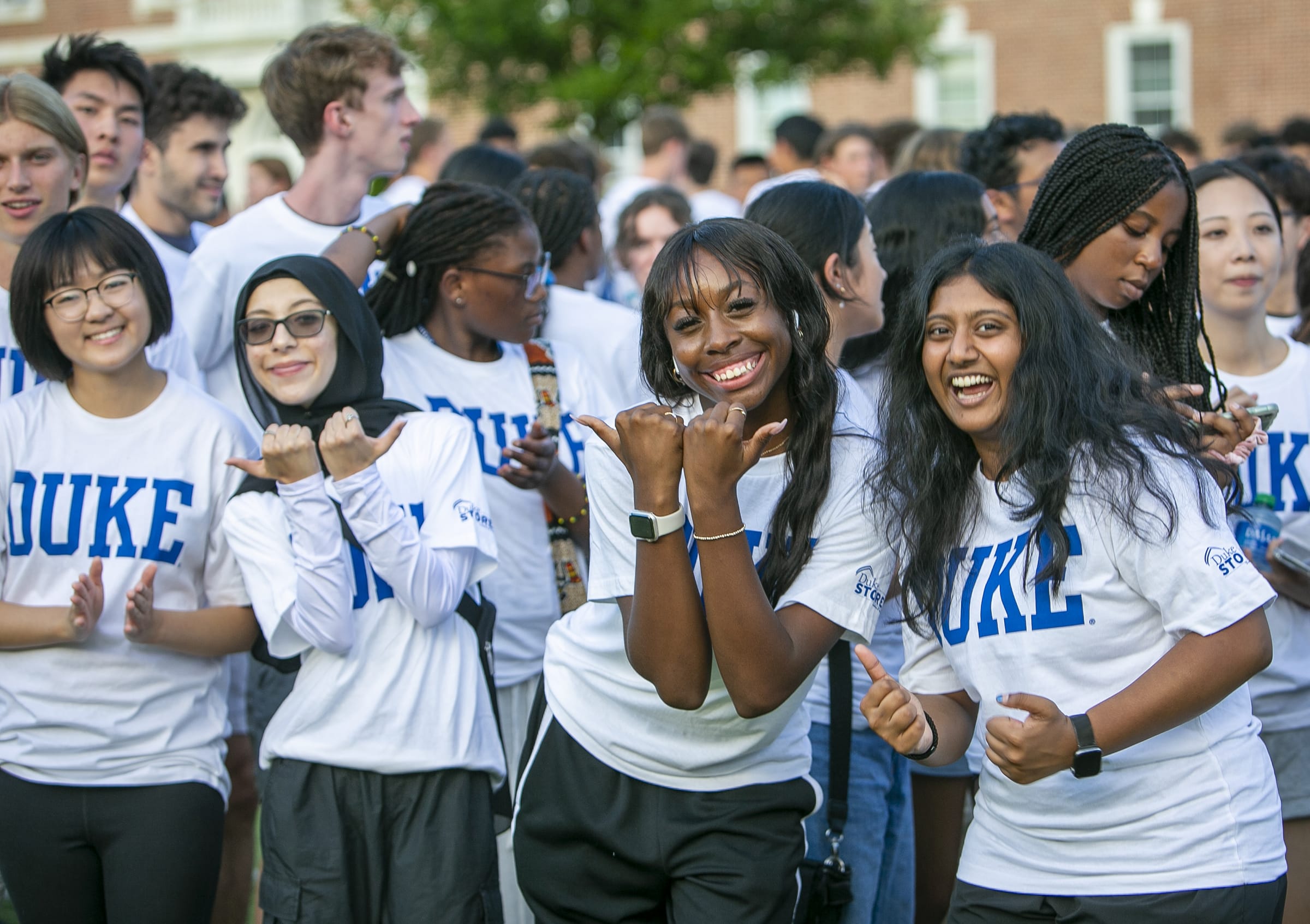 Building on an 18-year tradition, the Class of 2027 participates in the annual first-year class photo on Duke’s East Campus.